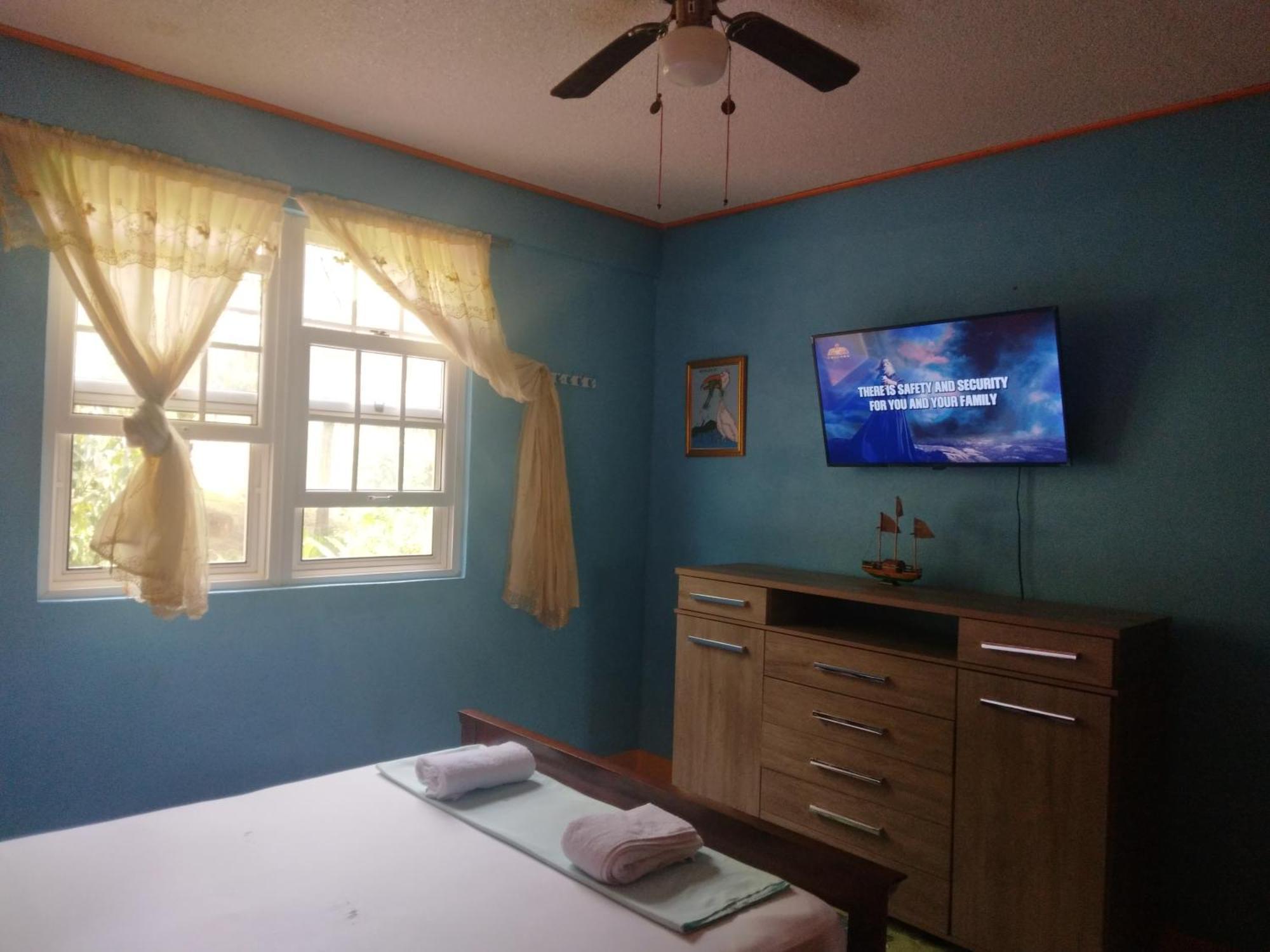 Danglez Bed & Breakfast Bataka المظهر الخارجي الصورة