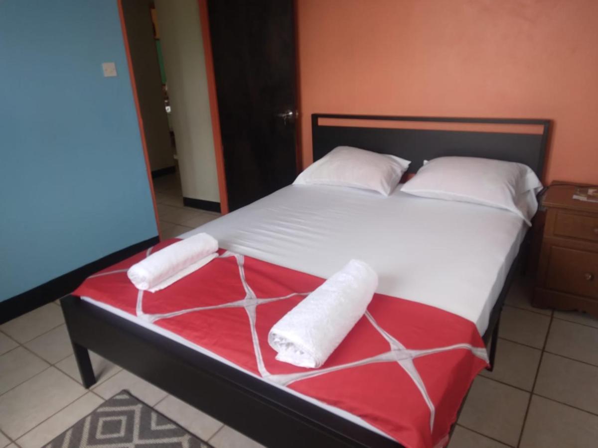 Danglez Bed & Breakfast Bataka المظهر الخارجي الصورة