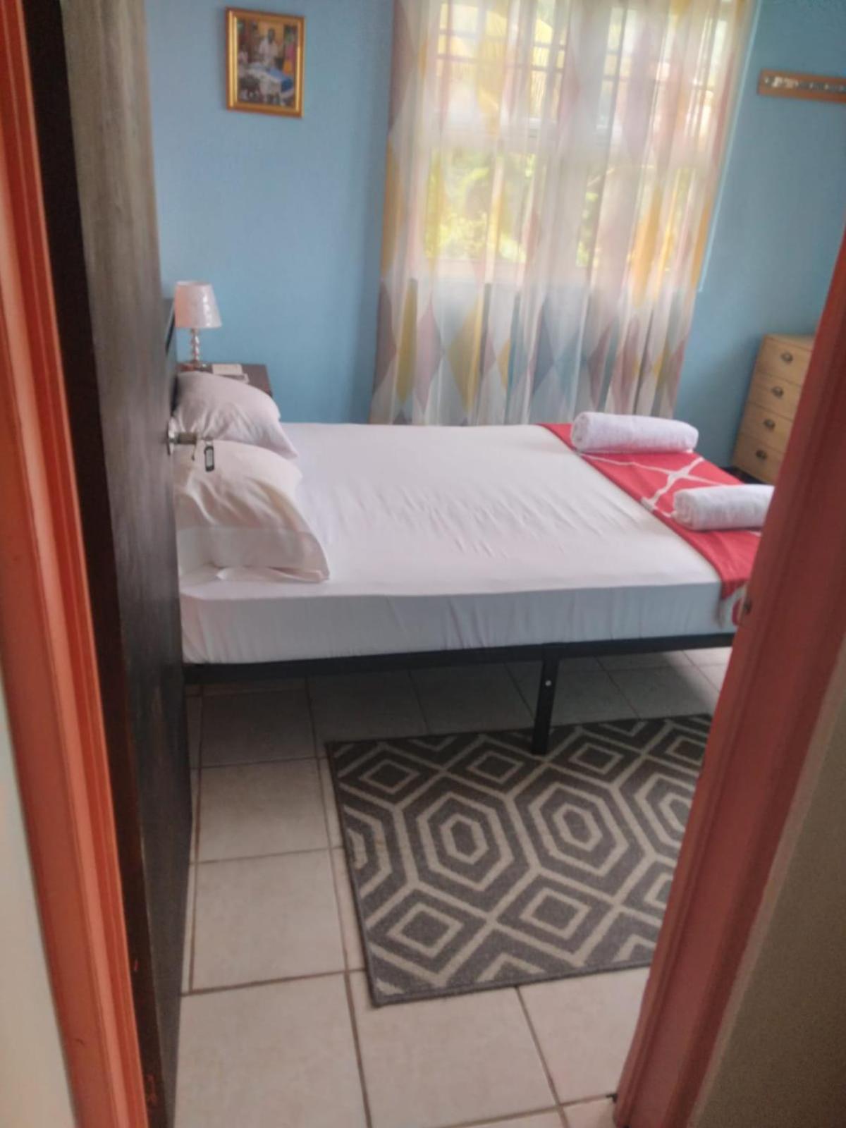 Danglez Bed & Breakfast Bataka المظهر الخارجي الصورة